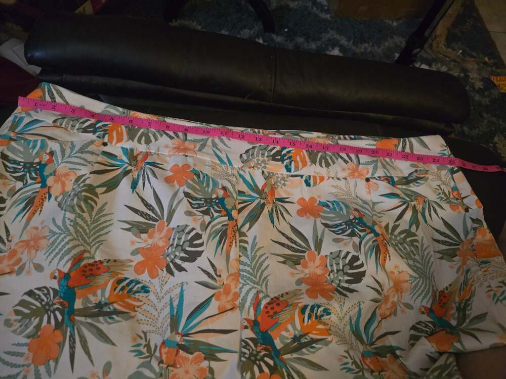 Cato Women's Hi-Rise Tropical Floral Print Ankle Pants Size 28W - Picture 4 of 6